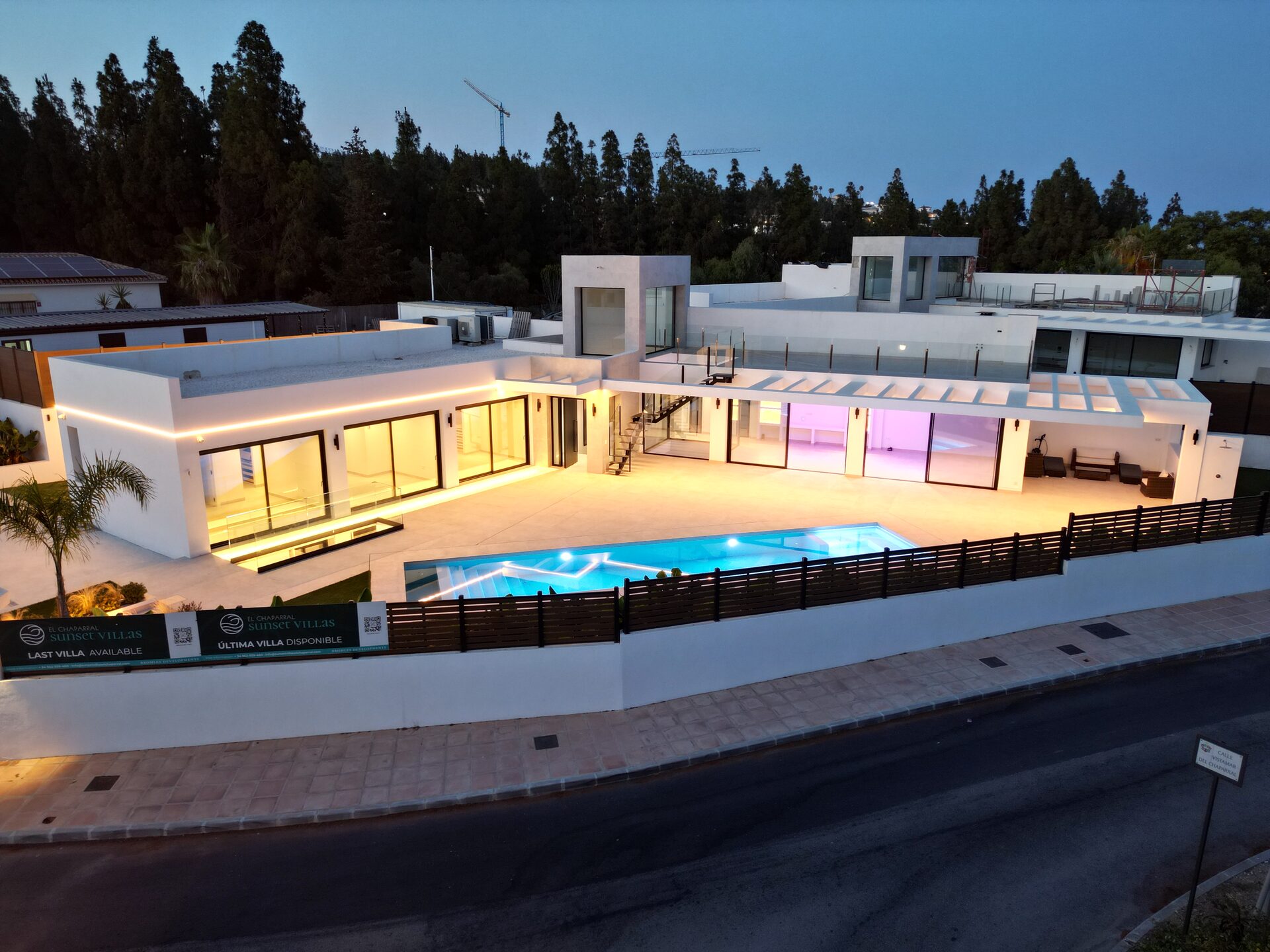 Chaparral Sunset Villas al atardecer — vídeo promocional